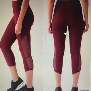 Lululemon Body Con Tight Crop Leggings, size 10